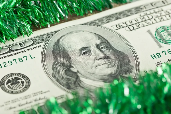 Oss hundra dollar bill med en jul glitter — Stockfoto