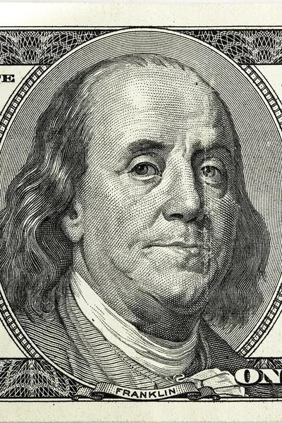Benjamin Franklin. Hundred dollar bill close-up fragment — Stock Photo, Image