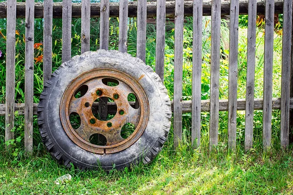 Old Tire — Stock Photo, Image