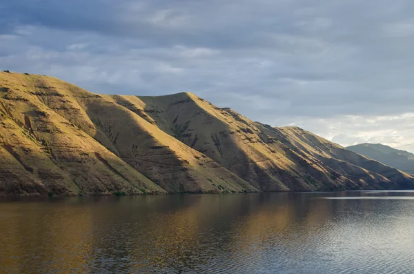 Early Morning Sun Rising Across Hells Canyon — Stock Photo, Image