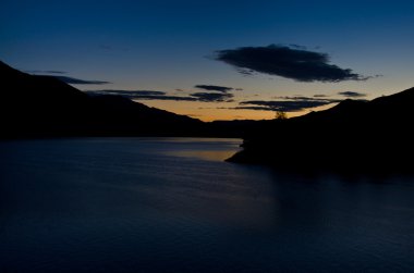 Cehennem Kanyonu üzerinde yükselen sabah güneş