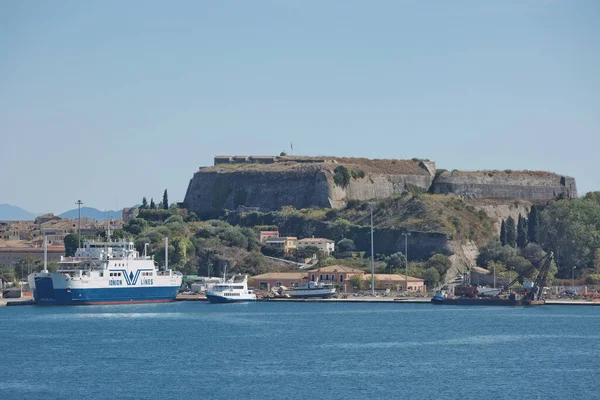 Corfù Grecia Ottobre 2017 Traghetto Ionion Lines Centro Storico Con — Foto Stock