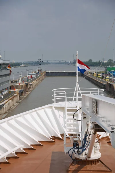 Kiel Deutschland Mai 2017 Kreuzfahrtschiff Passiert Die Holtenauer Schleuse Des — Stockfoto