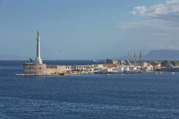 Messina Sicilia Italia Octubre 2017 Vista Del Puerto Messina Con — Foto de Stock