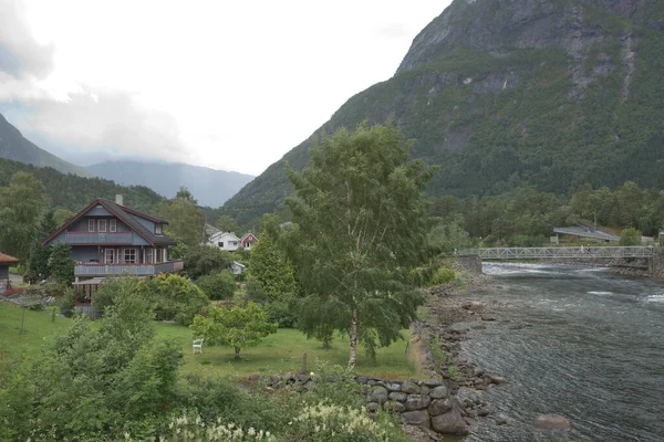 Деревня Эйдфьорд Норвегии Является Крупным Портом Круизных Судов Расположен Конце — стоковое фото