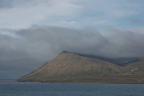 Hermosa Naturaleza Paisaje Cerca Longyearbyen Spitsbergen Noruega — Foto de Stock