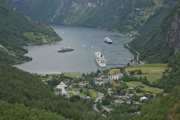 Geiranger Norwegen Juni 2017 Geiranger Fjord Schönes Naturnorwegen Handelt Sich — Stockfoto