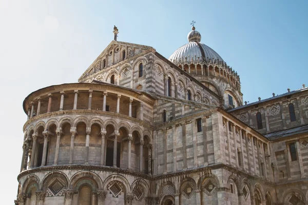 Pisa tower on Piazza dei Miracoli, Pisa, Italy — Stock Photo, Image