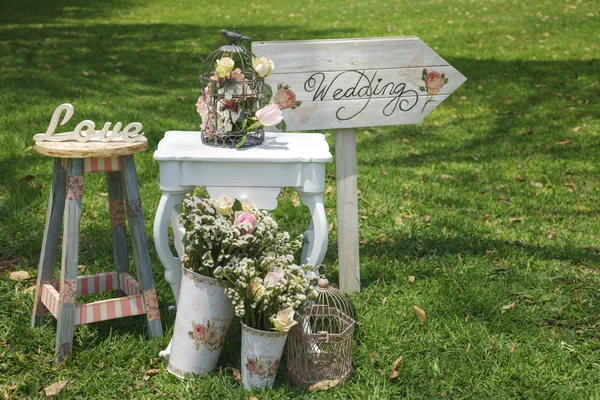 Trä handgjorda Välkommen bröllop dekoration — Stockfoto