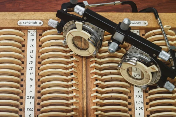 gözlükçü deneme çerçeveler ve deneme lensler dizi