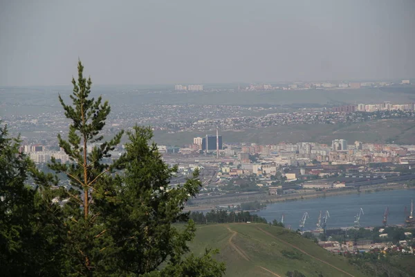 Вид Город Снояр Гор — стоковое фото