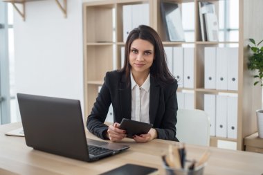 iş kadını ile defter ofis, işyeri