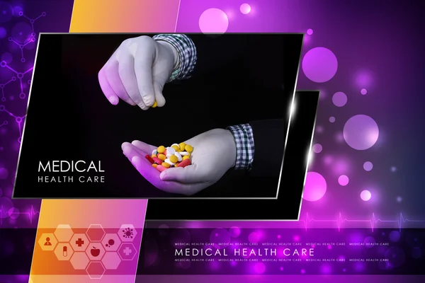 Médico sosteniendo pastillas en las manos — Foto de Stock