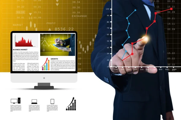 Uomo d'affari clicca sul grafico aziendale — Foto Stock