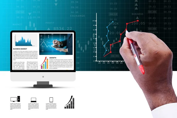 Businessman drawing growth graph — Stock Photo, Image