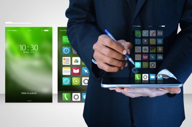 Tablet pc kullanan işadamı
