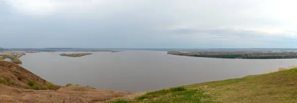 Panorama Paysager Une Large Rivière Avec Des Rives Des Îles — Photo