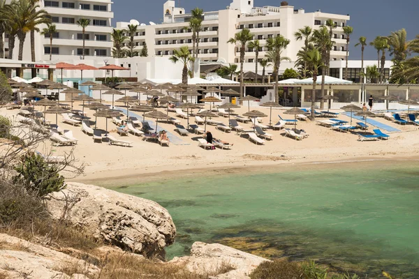 29 de maio de 2014: Foto do hotel de praia Adams. Chipre — Fotografia de Stock