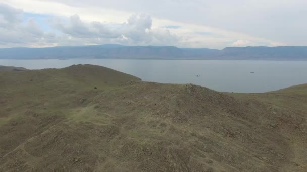 バイカル湖。モンゴルへの島です。航空測量 — ストック動画