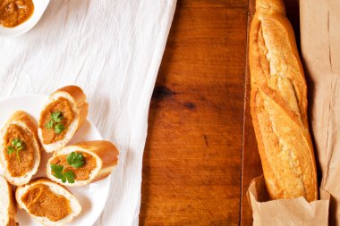 Baget tost bitkisel havyar ile