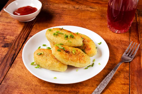 Patates köftesi yemek