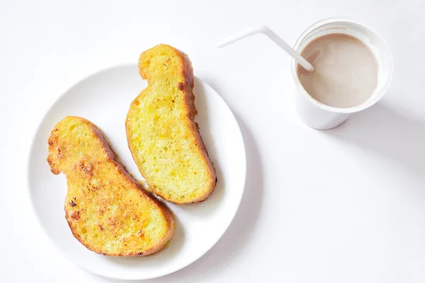French toast and chocolate milk for breakfast — Stock Photo, Image