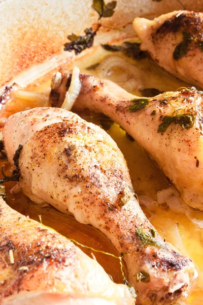 Delizioso pollo con crosta d'oro — Foto Stock