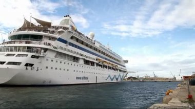 Zaman atlamalı büyük Cruise