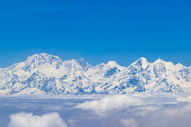 Himalayalar 'daki Everest Dağı. 8848 metre yüksekliğinde. Dünyanın en yüksek dağı. Yedi Zirve.