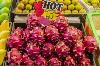 Huai Khwang, Bangkok, Tayland 'daki Pitaya Pembe Ejder Meyvesi..