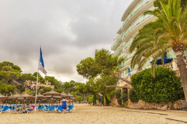 İspanya Mallorca Balearic Adaları 'ndaki Cala Santany Plajı Oteli