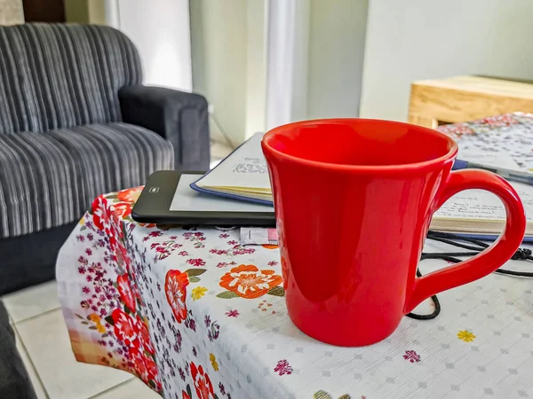 Rote Tasse Kaffee Auf Omas Tisch Angra Dos Reis Brasilien — Stockfoto