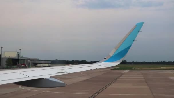 Lot Rozpoczyna Brema Niemcy Widokiem Okna Samolotu — Wideo stockowe