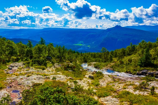 Increíble Paisaje Noruego Con Hermosa Cascada Río Vang Valdres Innlandet — Foto de Stock