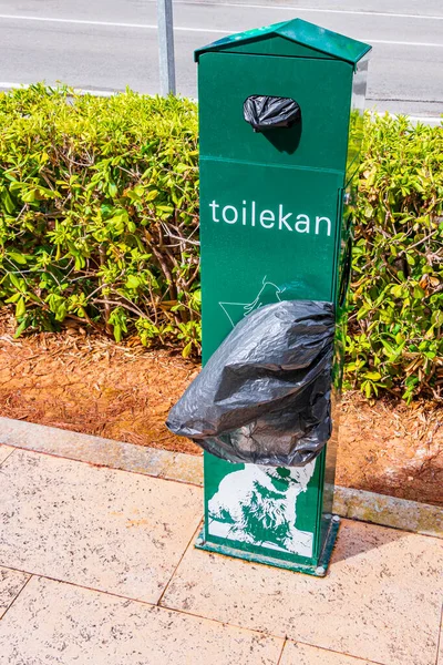 Toilekan Green Garbage Can Plastic Bags Dog Shit Mallorca Spain —  Fotos de Stock