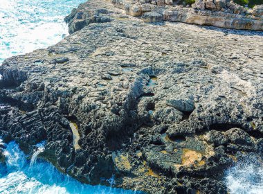İspanya Mallorca Balearic Adaları 'ndaki Cala Mondrago Samarador' un Punta de Sa Guardia 'sı..