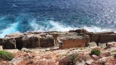 Cliffs Bay manzara manzarası Parc doğal de Mondrag Mallorca İspanya.
