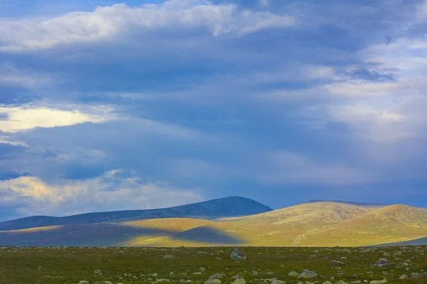 Incroyable Paysage Nordique Montagnes Rochers Lacs Dans Parc National Jotunheimen — Photo