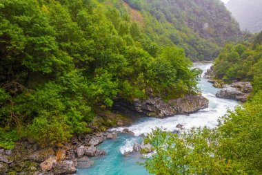 Utladalen vre rdal Norveç 'teki Utla Turkuaz Nehri Norveç' in en güzel manzaraları.