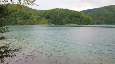 Plitvice Lakes Ulusal Parkı Hırvatistan 'ın Avrupa' nın En İyi Durgunluk manzaraları.