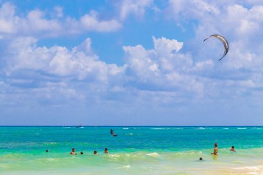 Playa del Carmen Meksika 'da tropik Meksika plajı 88 Punta Esmeralda.