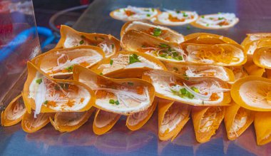 Tayland yemeği ve Çin mutfağı Çin Mahallesi Bangkok Tayland 'daki eski market.