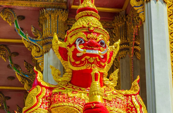 Tempio Gigante Guardiano Yaksha Oro Rosso Colorato Wat Don Mueang — Foto Stock