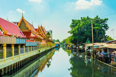 Don Mueang Bangkok Tayland 'daki Prem Prachakon Kanalı' nda ve nehirde hayat..