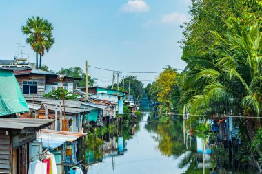 Don Mueang Bangkok Tayland 'daki Prem Prachakon Kanalı' nda ve nehirde hayat..