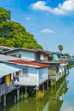 Don Mueang Bangkok Tayland 'daki Prem Prachakon Kanalı' nda ve nehirde hayat..