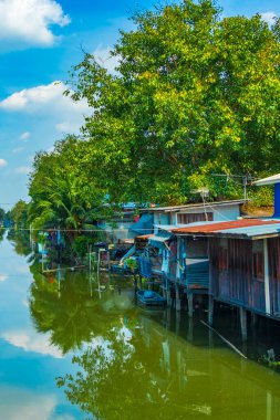 Don Mueang Bangkok Tayland 'daki Prem Prachakon Kanalı' nda ve nehirde hayat..