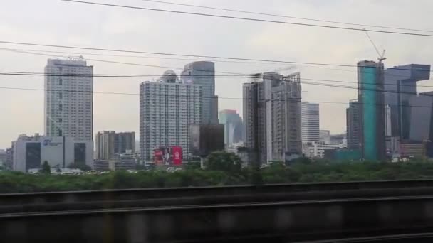 Mit Dem Auto Durch Das Stadtpanorama Wolkenkratzer Stadtbild Von Bangkok — Stockvideo