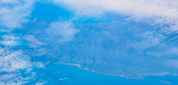 Repülő Thaiföldön Panorámás Kilátás Nyílik Gyönyörű Szigetekre Tengerparti Strandok Türkiz — Stock Fotó