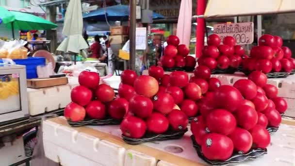Бангкок Таїланд 2018 Тайська Вулична Їжа Червоні Яблука Китай Бангкок — стокове відео